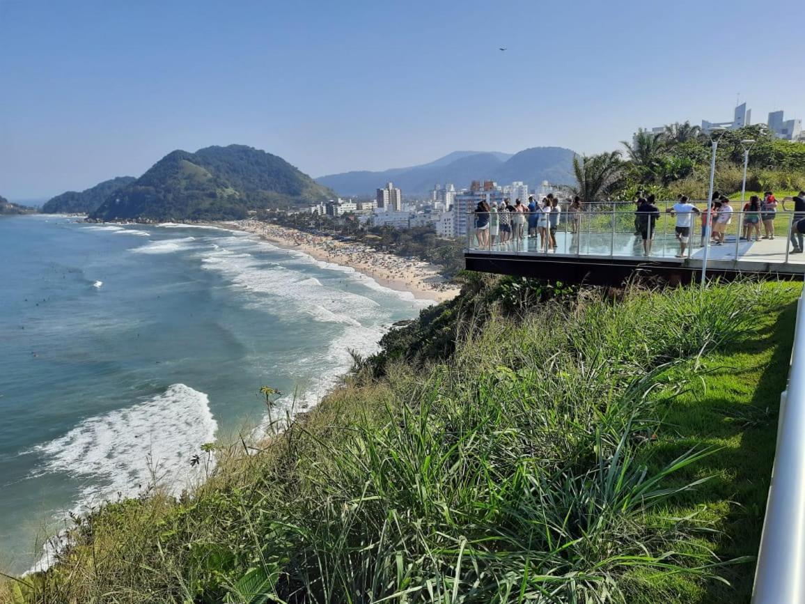 Apartamento Enseada, Guarujá, 3 dorms, 3 banhs, 8 pessoas, 250 metros da praia, 2 sacadas, 2 vagas de garagem Exterior foto
